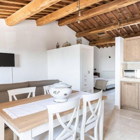 La Piazza - Appartamento Con Vista シナルンガ エクステリア 写真