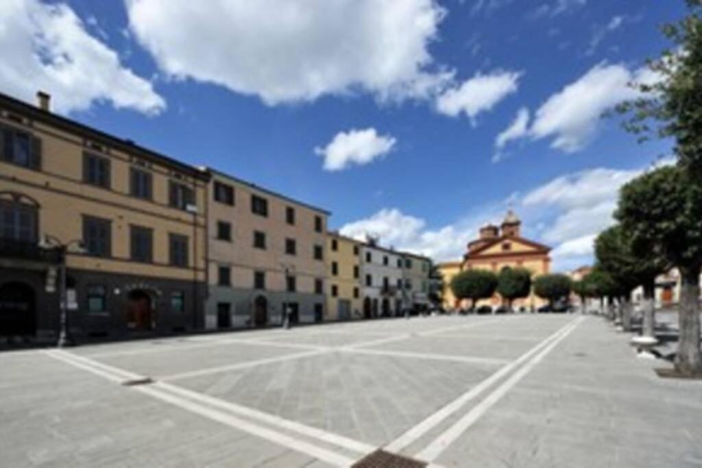 La Piazza - Appartamento Con Vista シナルンガ エクステリア 写真